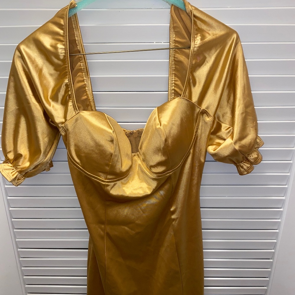 Gold sweetheart dress